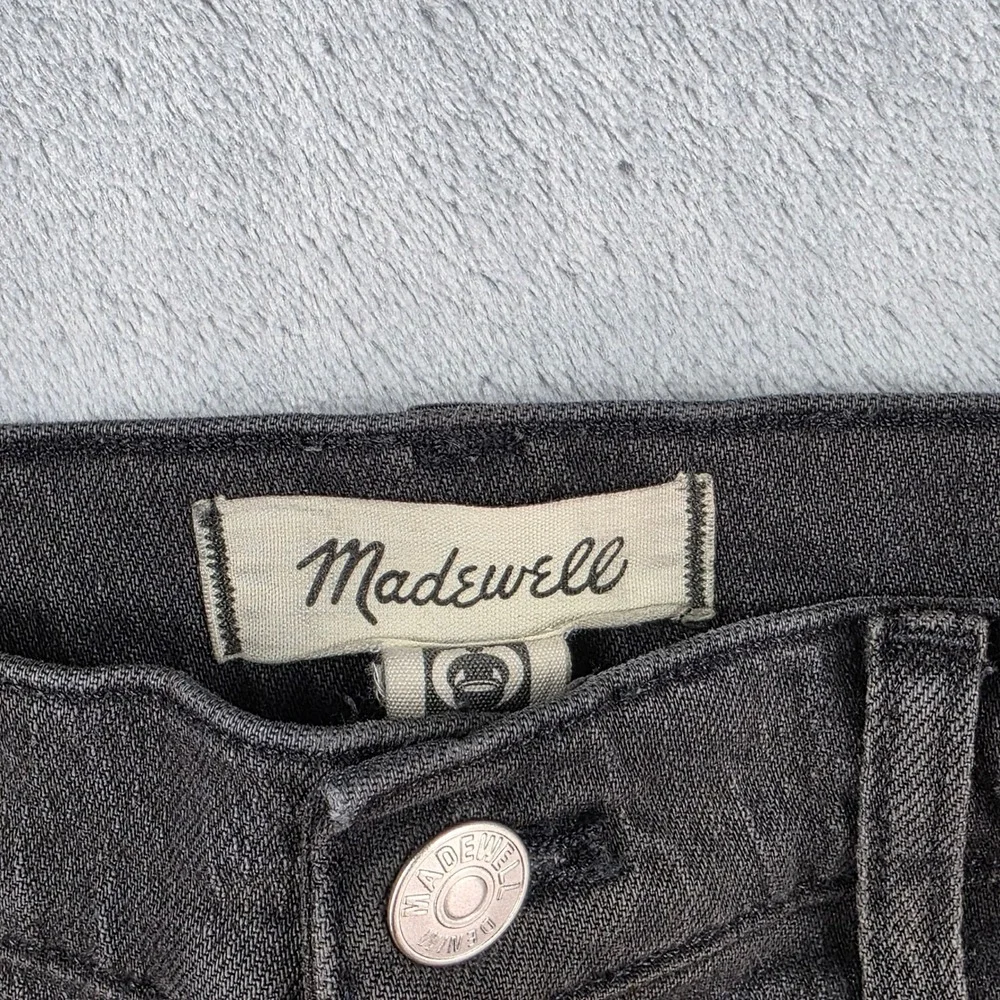 Madewell The Perfect Vintage Straight Jean 28P Washed‎ Black High Rise Raw Hem